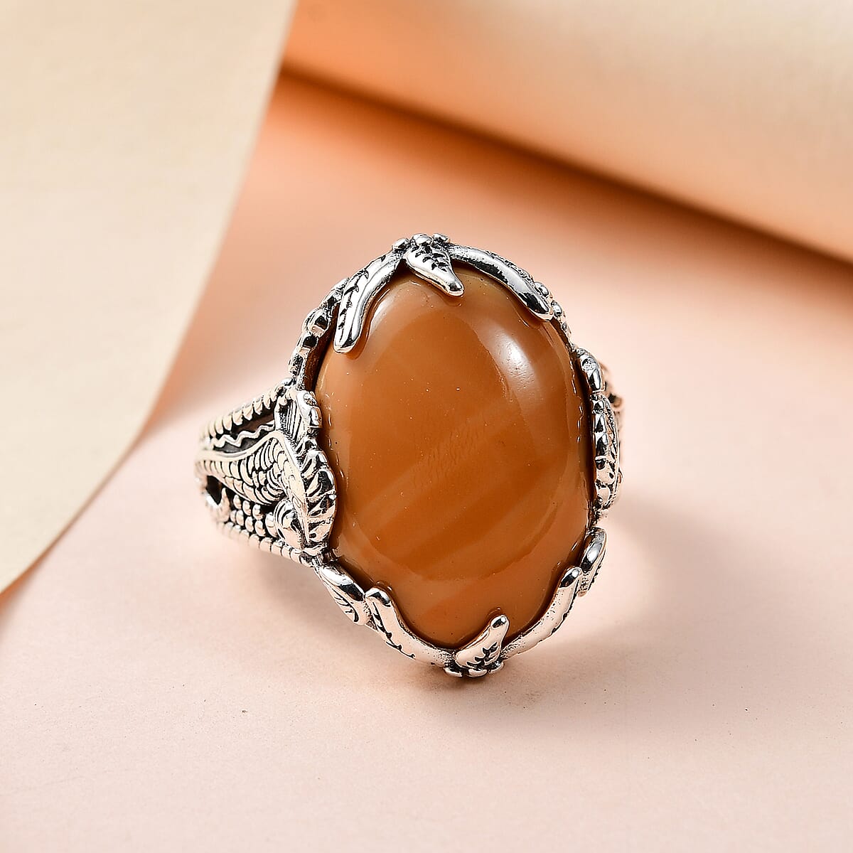 Artisan Crafted Oregon Caramel Opal Ring in Sterling Silver (Size 5.0) 8.10 ctw image number 1