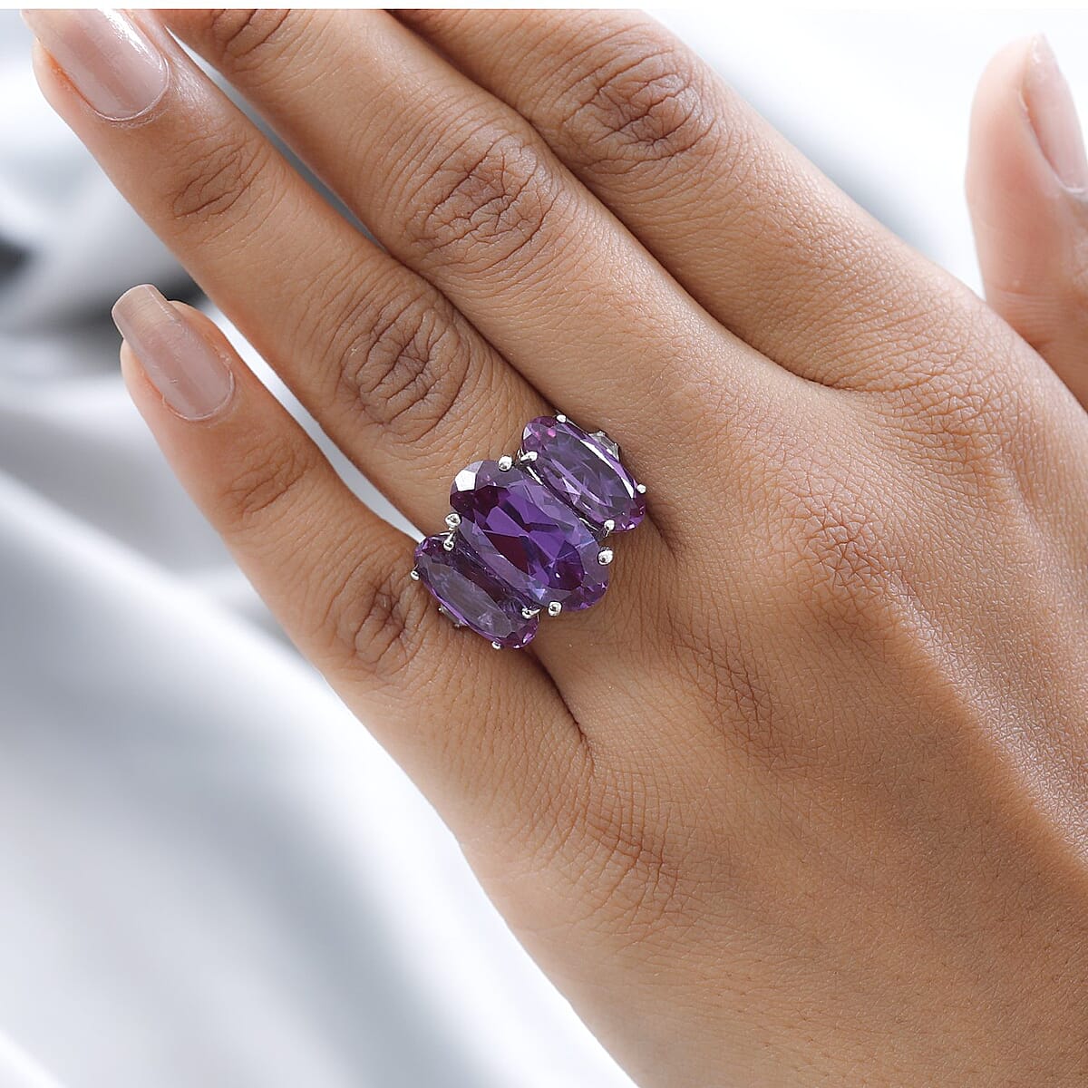 Lab Grown Color Change Sapphire and White Zircon Ring in Platinum Over Sterling Silver (Size 8.0) 21.50 ctw image number 2