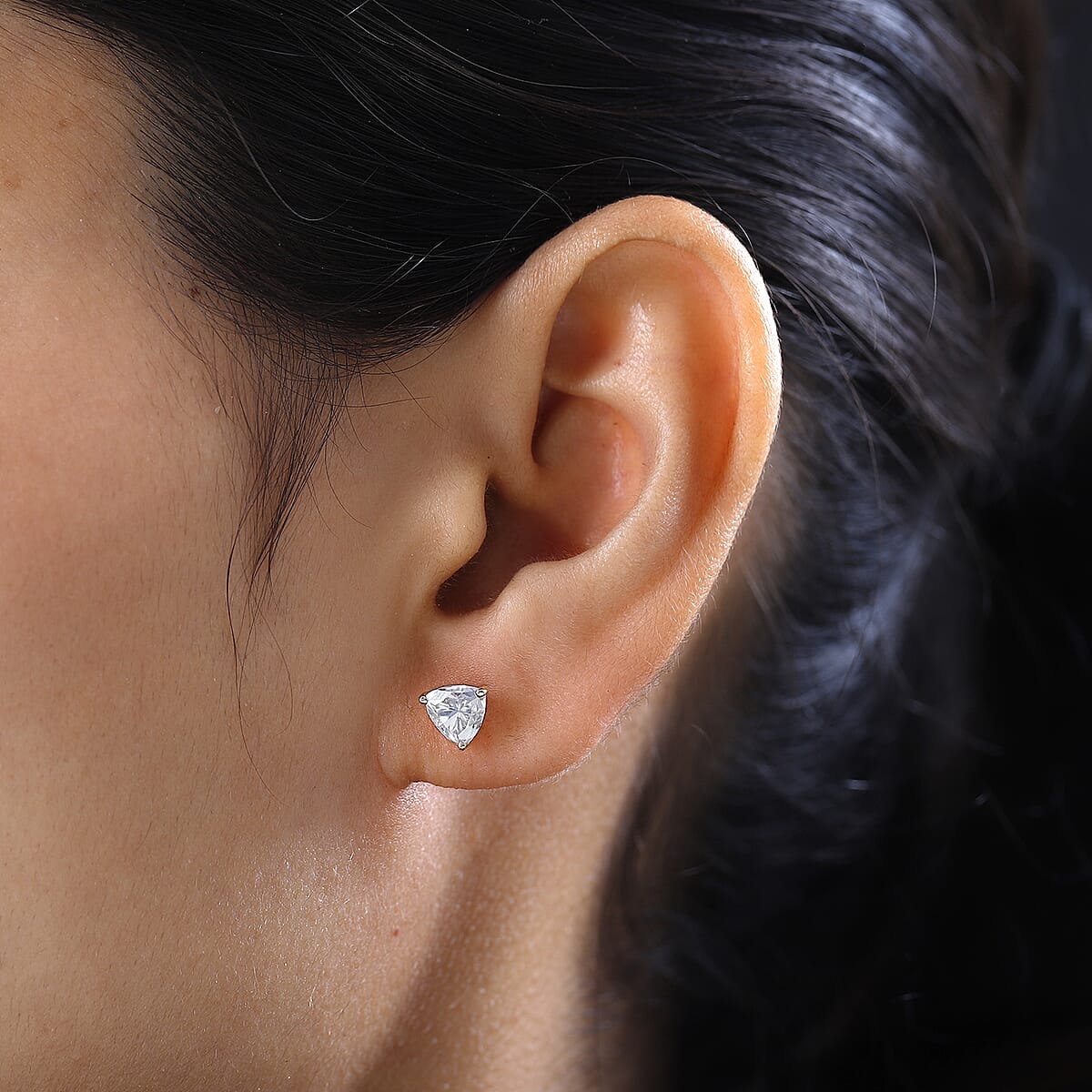 Luxoro 10K Yellow Gold Moissanite Solitaire Stud Earrings 1.60 ctw image number 2