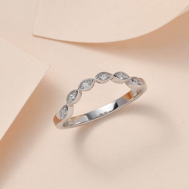 Iliana 18K White Gold G-H SI1 Diamond Accent Band Ring (Size 6.0) 0.05 ctw