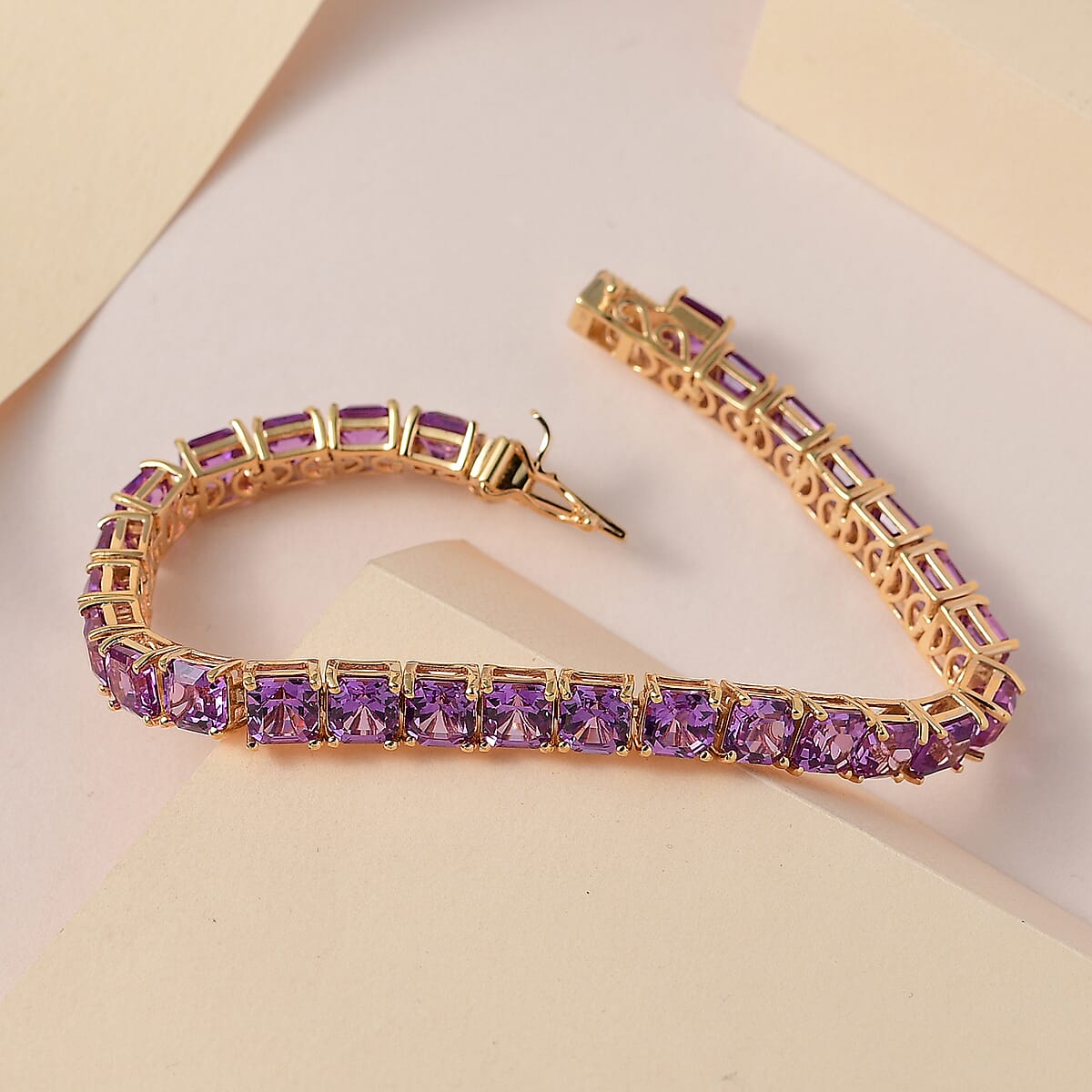 Asscher Cut Lab Grown Color Change Sapphire Tennis Bracelet in Vermeil Yellow Gold Over Sterling Silver (8.00 In) 31.50 ctw image number 1