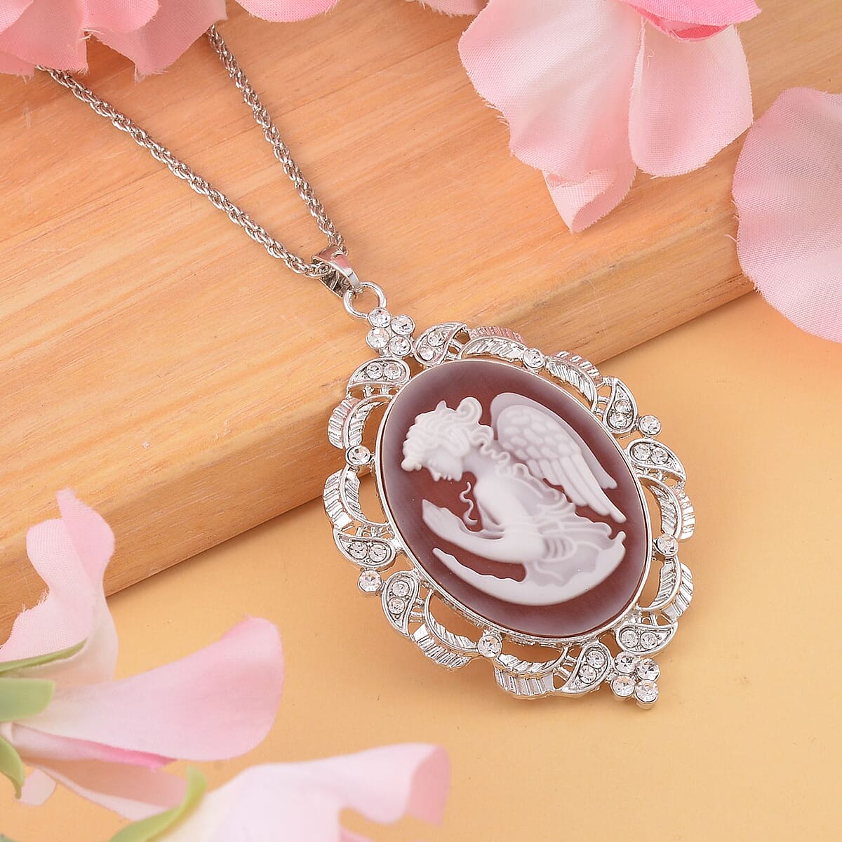 Red Cameo and Austrian Crystal Pendant Necklace 20-22 Inches in Silvertone 6.00 ctw image number 1