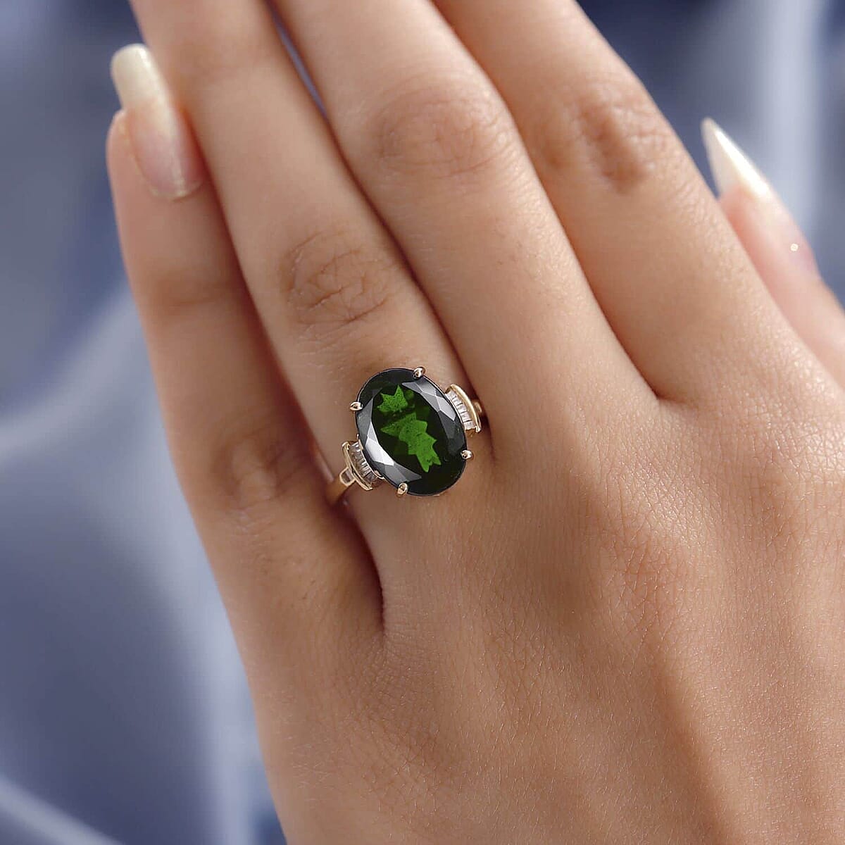 Luxoro 10K Yellow Gold Premium Chrome Diopside and Diamond Ring (Size 9.0) 5.80 ctw image number 2