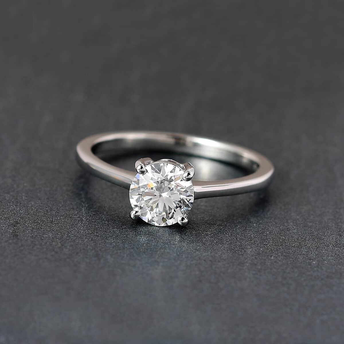 950 Platinum E-F VS Luxuriant Lab Grown Diamond Solitaire Ring (Size 8.0) 4.60 Grams 1.00 ctw image number 1