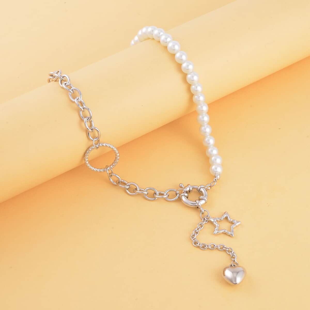 White Pearl Glass Beaded Necklace with Heart Charm 20-22 Inches in Silvertone image number 1