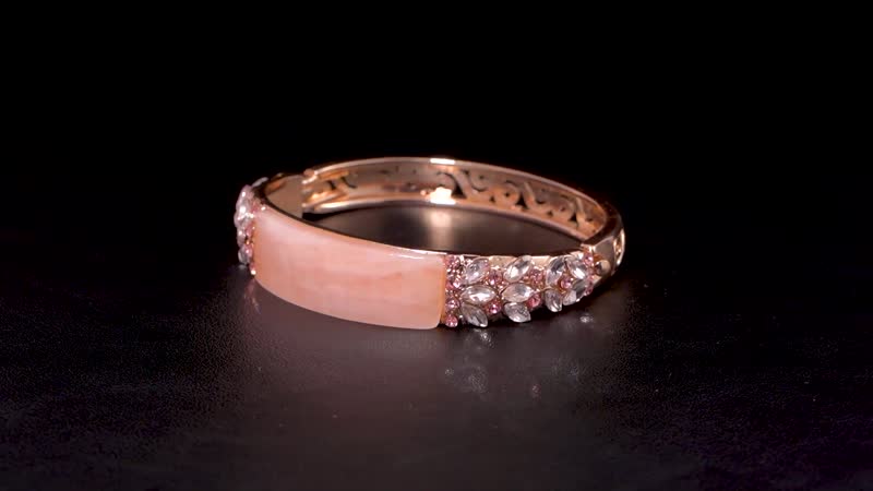 TLV Galilea Rose Quartz, Pink Glass and Pink Austrian Crystal Bangle Bracelet in Rosetone (7.50 In) 20.00 ctw