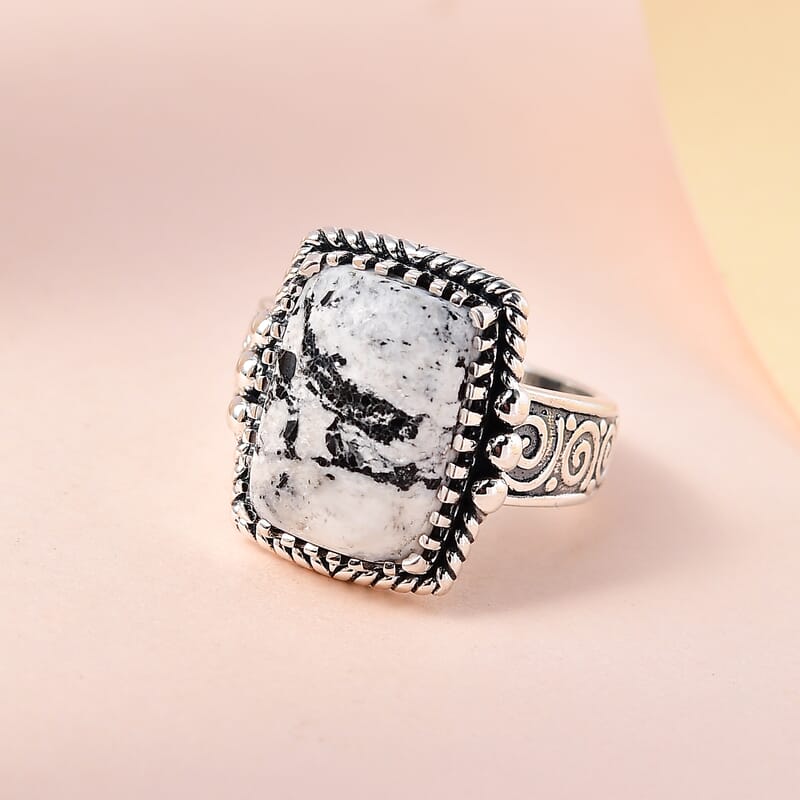 Artisan Crafted White Buffalo Solitaire Ring in Sterling Silver (Size 10.0) 6.40 ctw