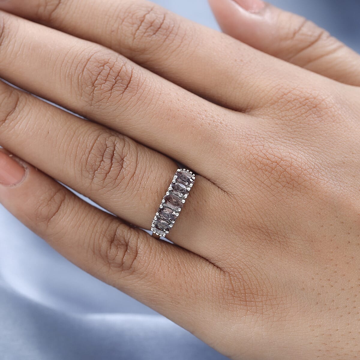 Bekily Color Change Garnet and Diamond 5 Stone Ring in Platinum Over Sterling Silver (Size 7.0) 1.40 ctw image number 2