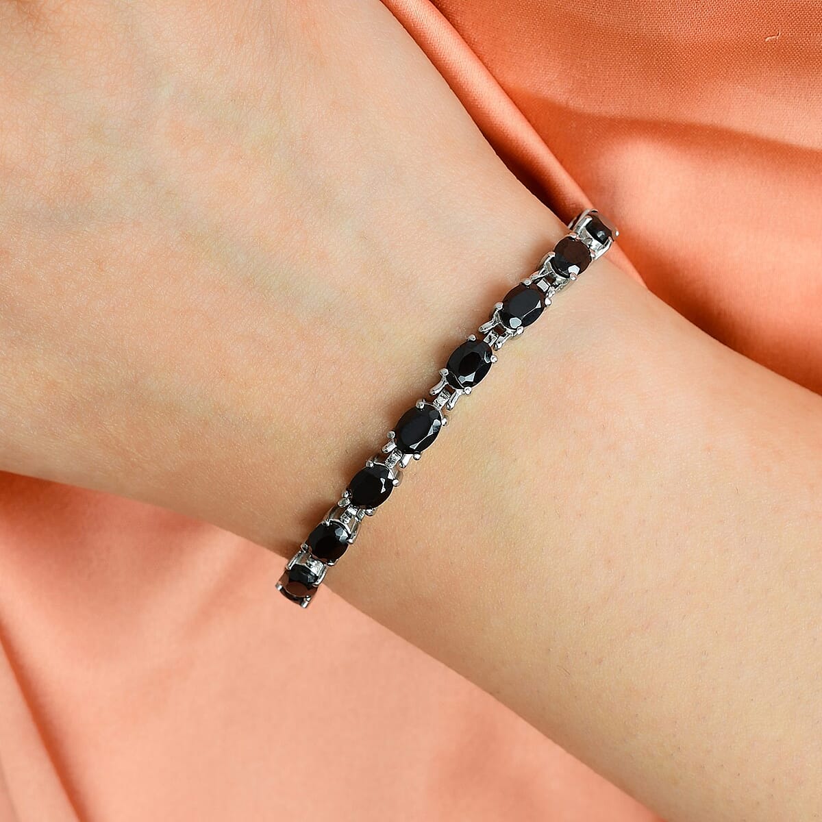 Thai Black Spinel Bracelet in Stainless Steel (6.50 In) 15.25 ctw image number 2