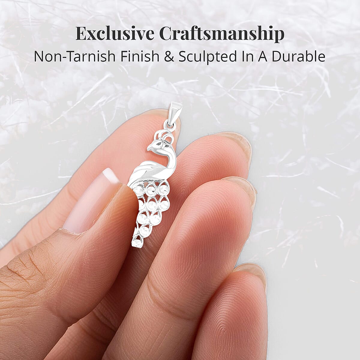 Peacock Pendant in 950 Platinum 4 Grams image number 3