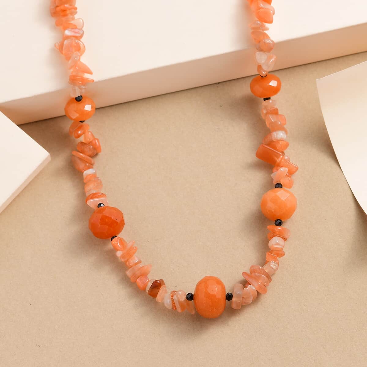 Peach Agate and Thai Black Spinel Station Necklace 20 Inches in Sterling Silver 245.00 ctw image number 1