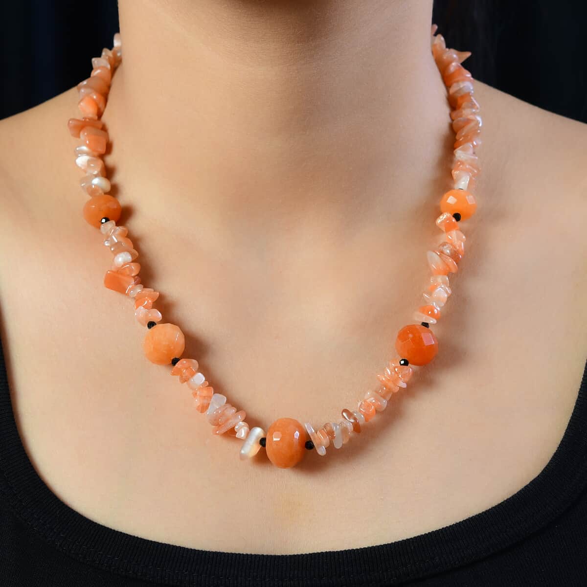 Peach Agate and Thai Black Spinel Station Necklace 20 Inches in Sterling Silver 245.00 ctw image number 2