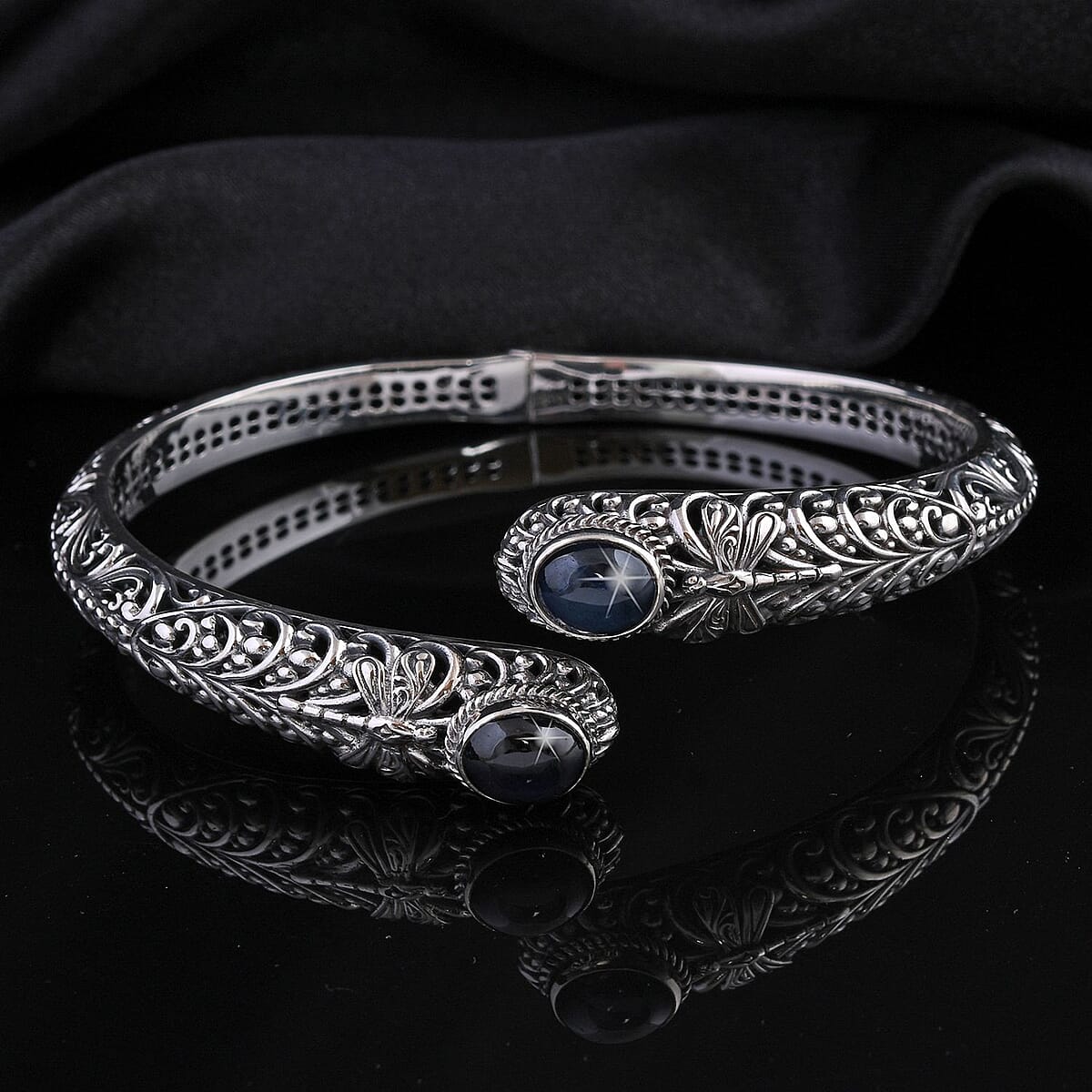 Bali Legacy Premium Blue Star Sapphire (DF) Dragonfly Bypass Bangle Bracelet in Sterling Silver (7.25 In) 8.50 ctw image number 1