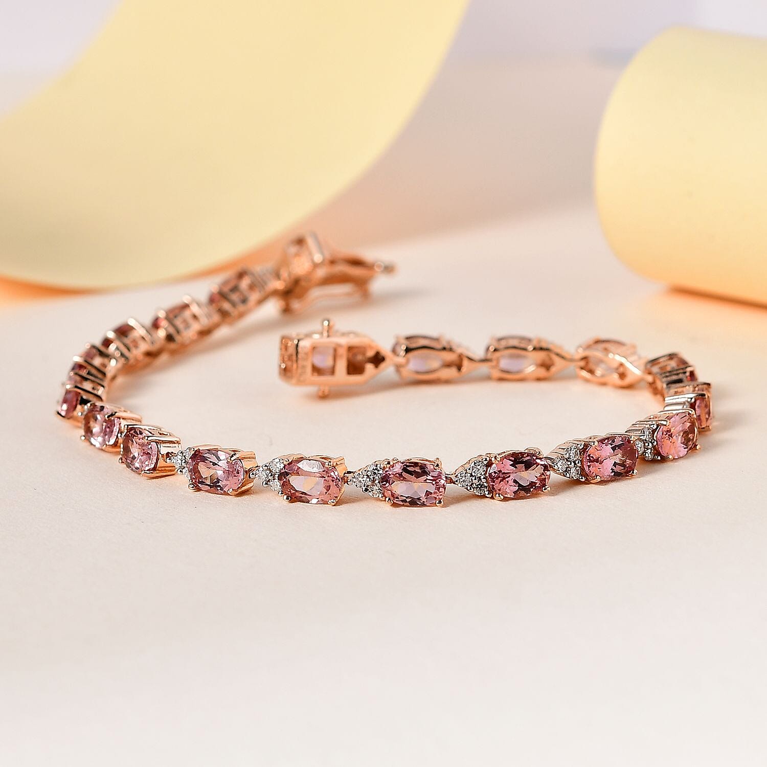 Red Rose Apatite and Moissanite Bracelet in Vermeil Rose Gold Over Sterling Silver (7.25 In) 10.75 ctw
