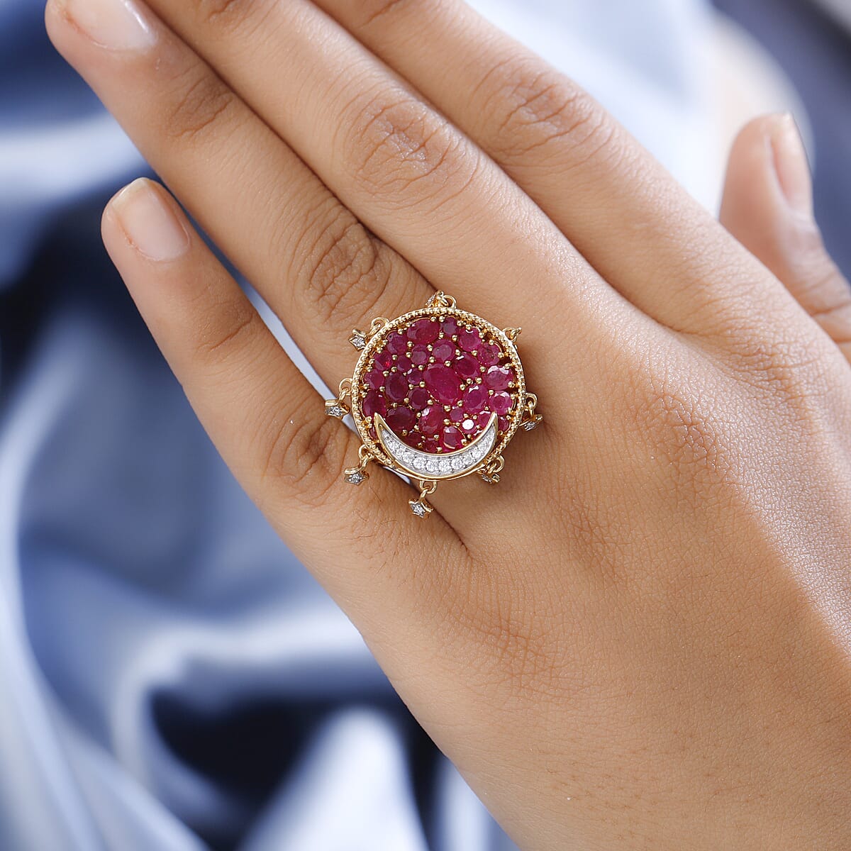 GP Celestial Dreams Collection Niassa Ruby (FF) and Moissanite Moon Star Ring in Vermeil Yellow Gold Over Sterling Silver (Size 10.0) 5.40 ctw image number 2