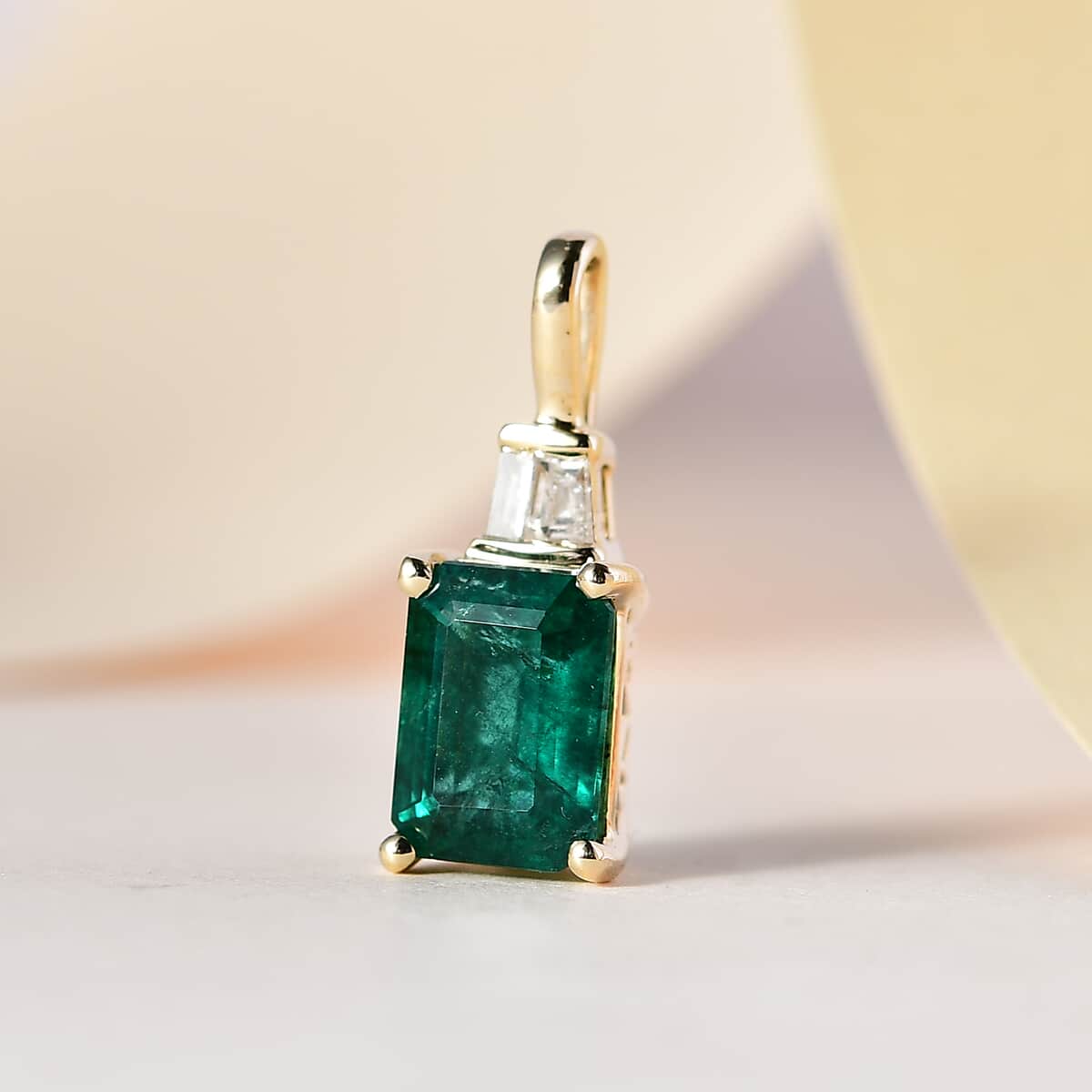 Buy Luxoro 10K Yellow Gold AAA Kagem Zambian Emerald and Diamond G-H I3 ...