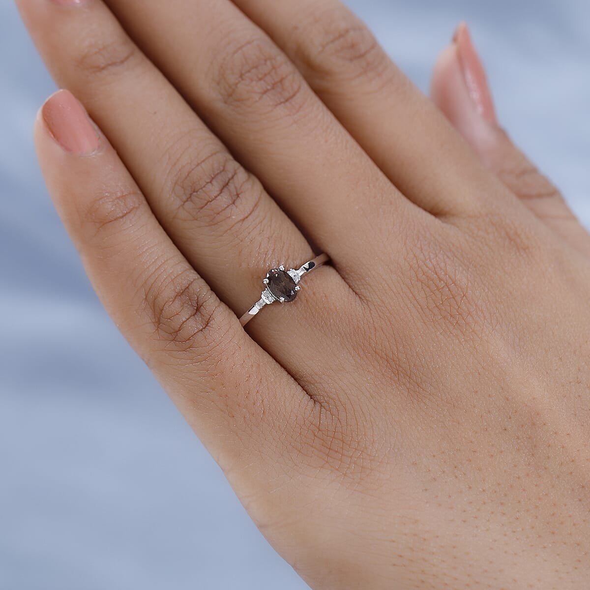 Luxoro 10K White Gold Premium Bekily Color Change Garnet and Diamond Ring (Size 8.0) 0.65 ctw image number 2