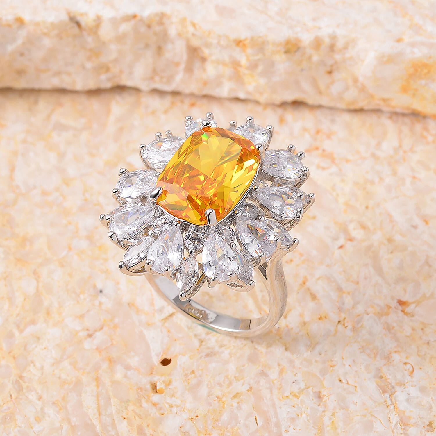 Simulated Yellow Diamond / 10 - Product card gallery slide 2 (10144876265755)