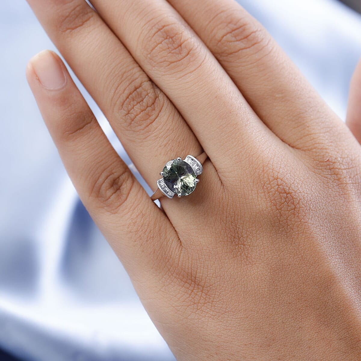 Luxoro 10K White Gold Premium Green Tanzanite and G-H I3 Diamond Ring 3.25 ctw (Del. in 5-7 Days) image number 2