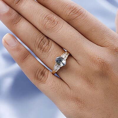 Luxoro 10K Yellow Gold Premium Green Tanzanite and G-H I3 Diamond Ring (Size 6.0) 1.90 ctw