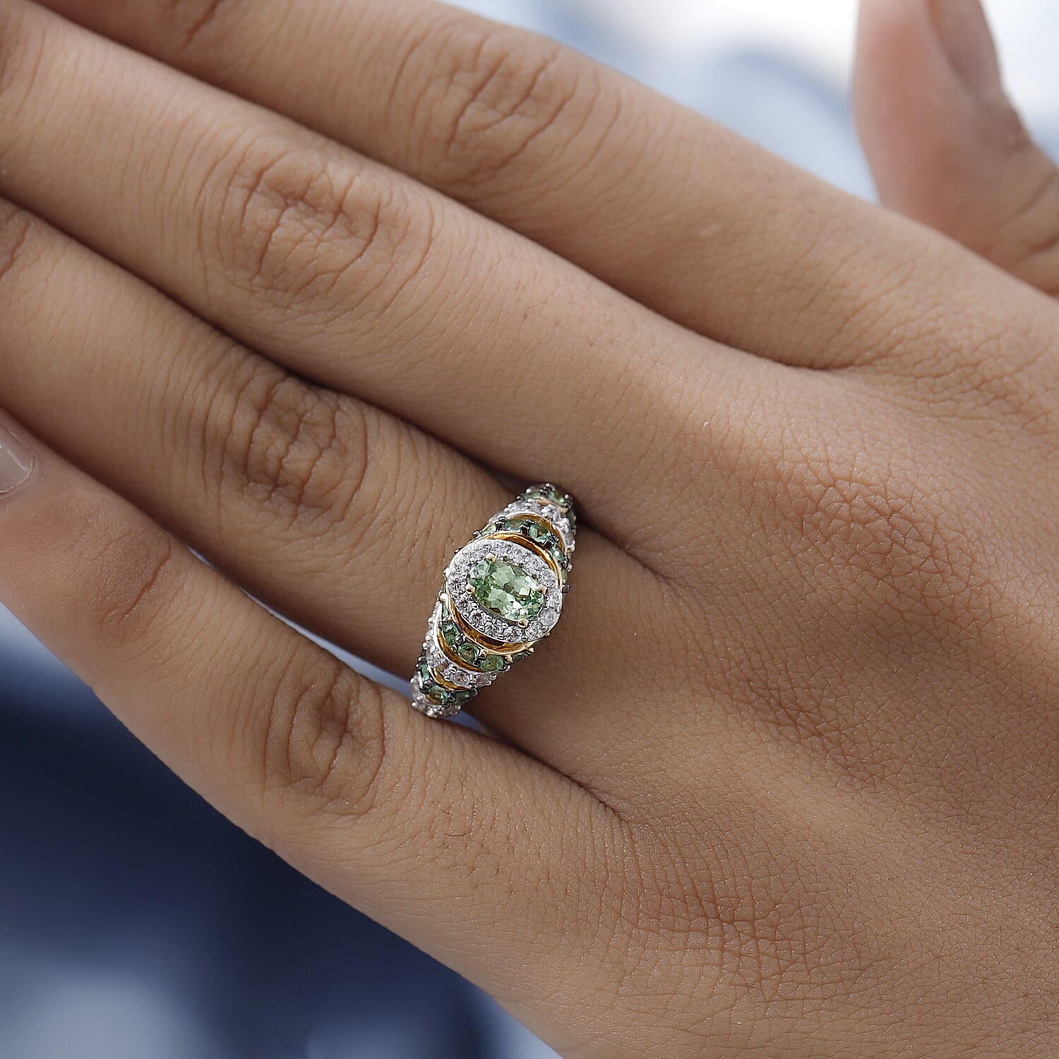 10 - Product card gallery slide 3 (10144976863515)