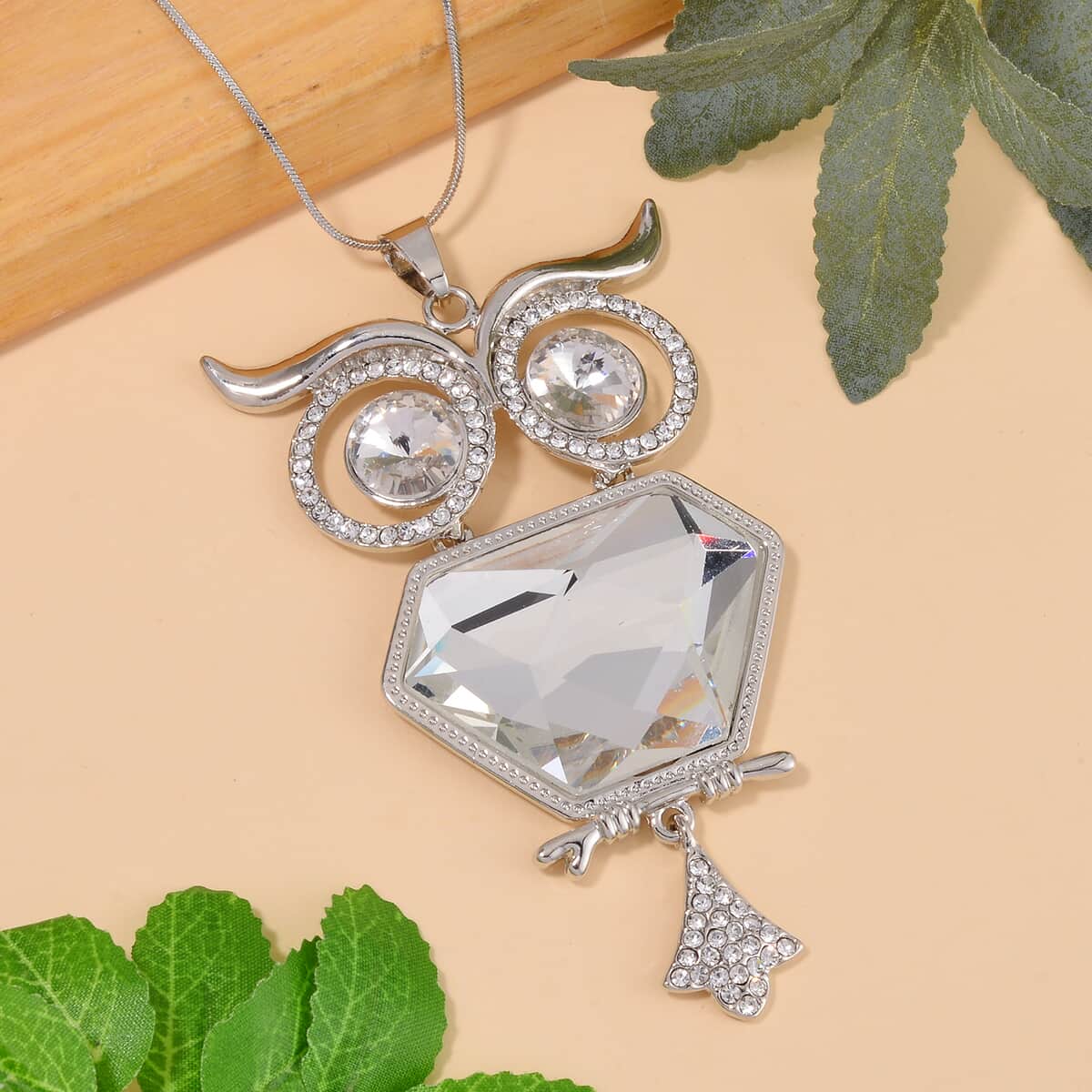 White Austrian Crystal Owl Necklace in Silvertone 28-30 Inches image number 1