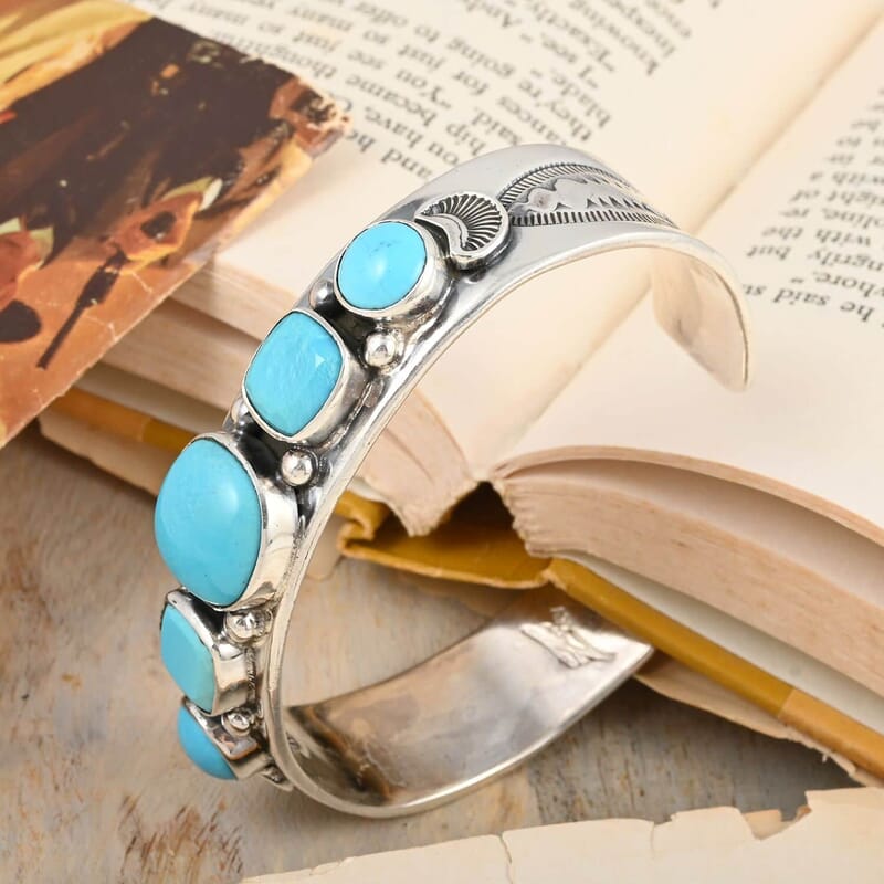 Santa Fe Style Kingman Turquoise Cuff Bracelet in Sterling Silver (Adjustable) 24.25 ctw