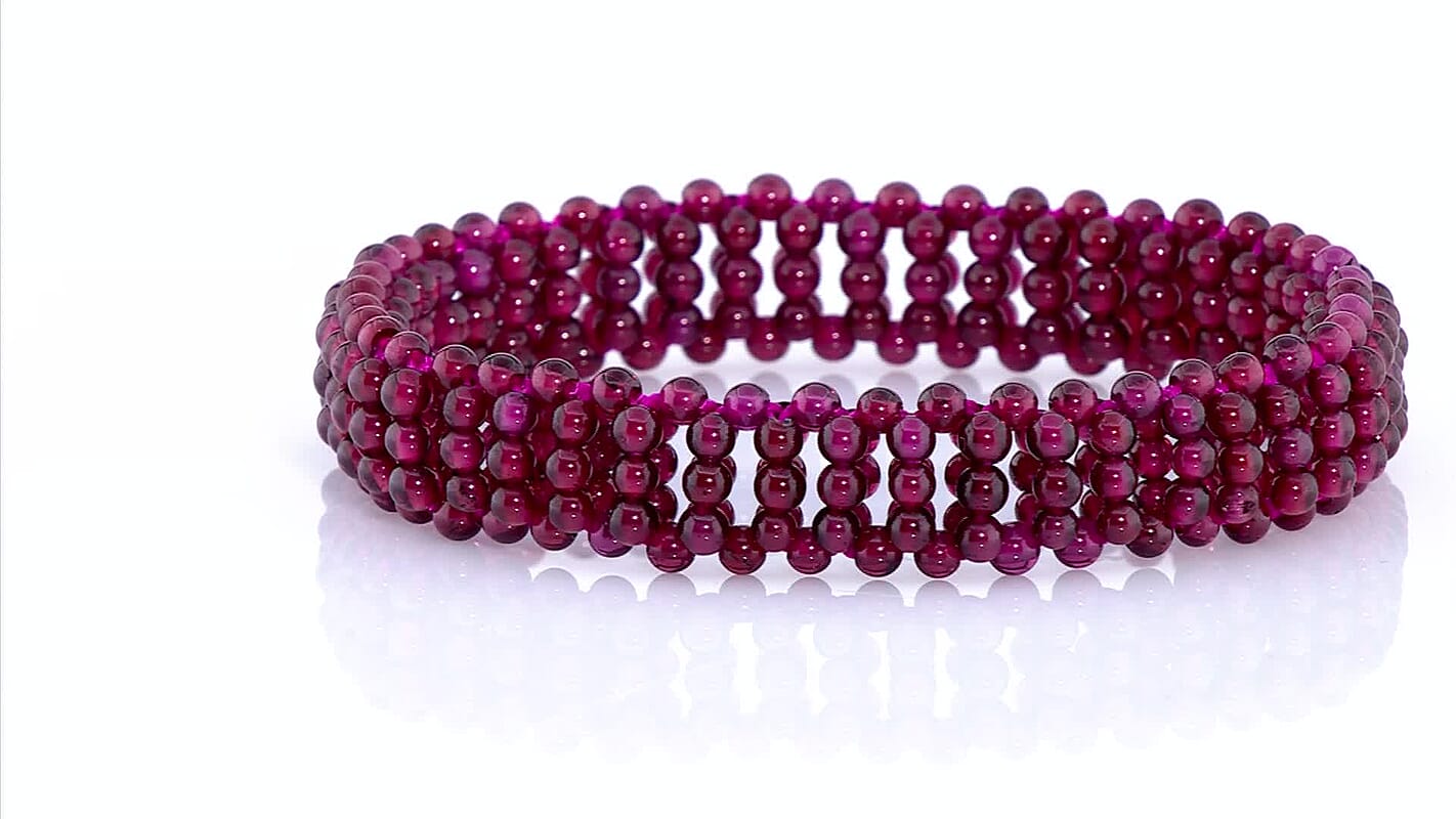Mozambique Garnet 94.50 ctw Beaded Stretch Bracelet