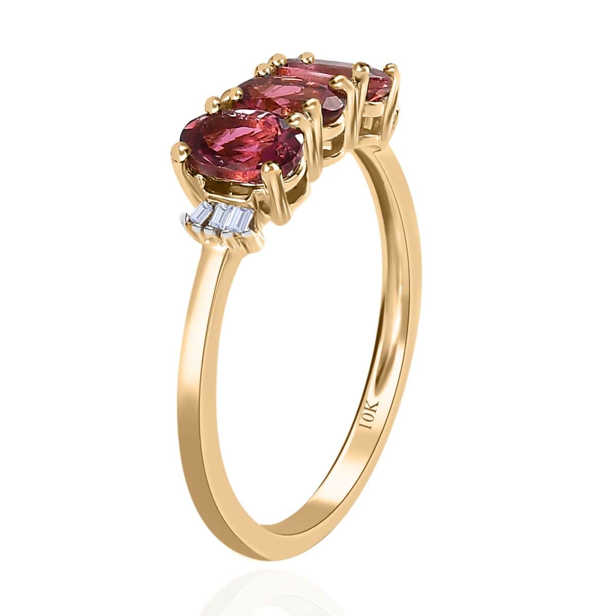 Luxoro 10K Yellow Gold Premium Ouro Fino Rubellite and G-H I3 Diamond 3 Stone Ring 1.50 ctw image number 3