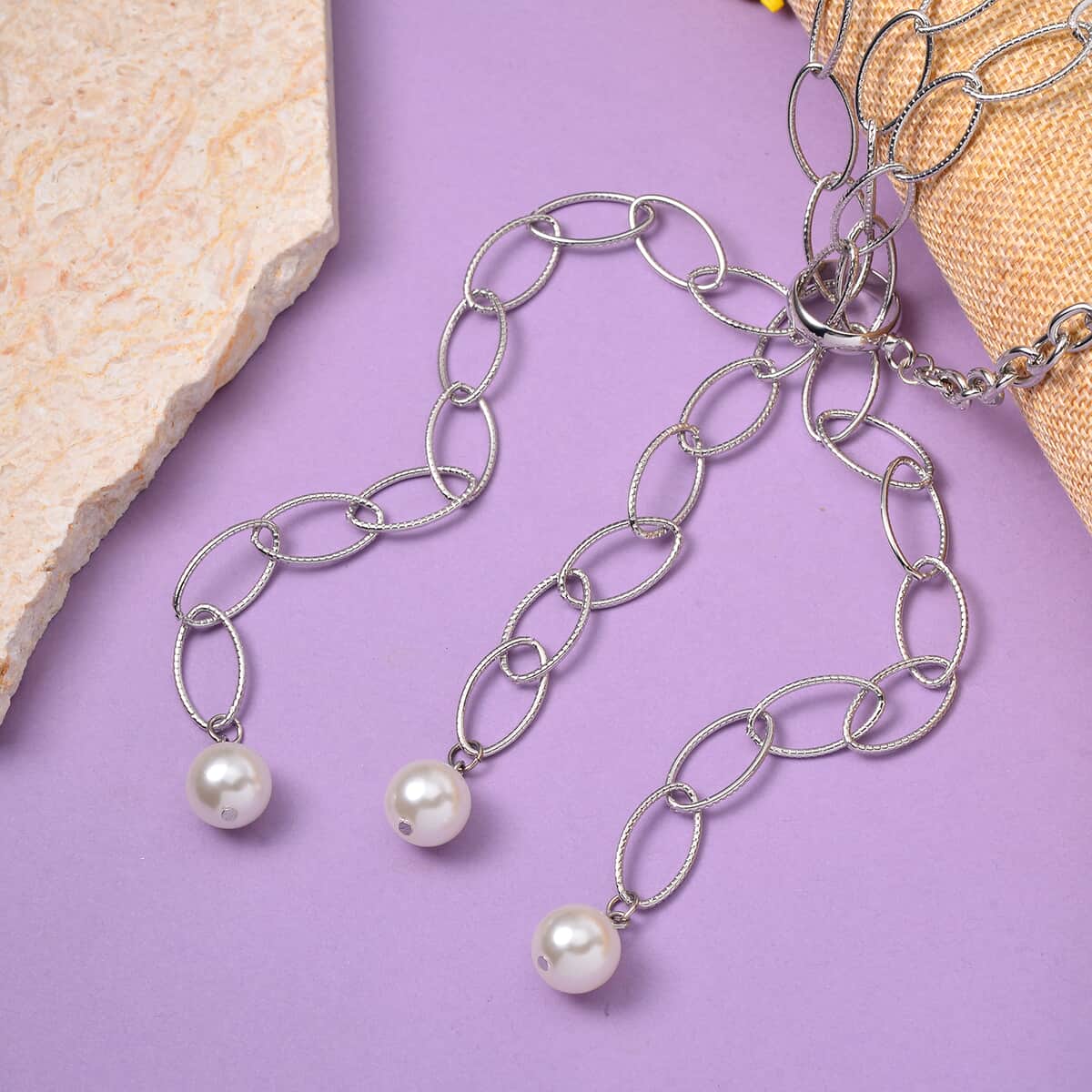 Simulated Pearl Glass Necklace 20-22 Inches in Silvertone image number 1