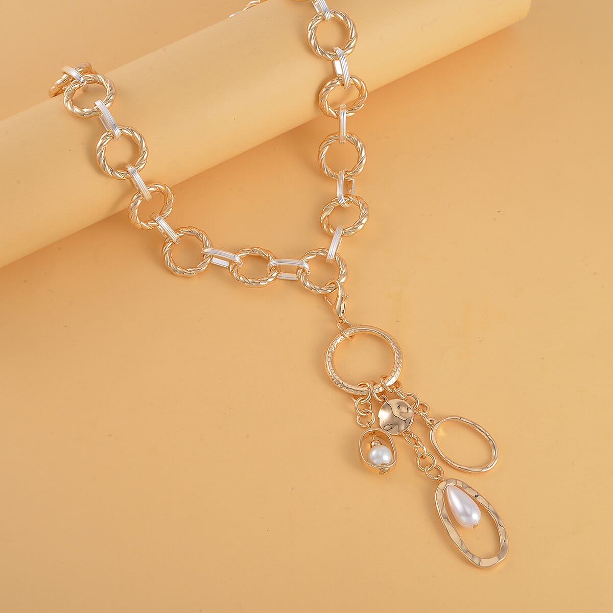 Simulated Pearl Cable Chain Necklace with Charm in Silvertone and Goldtone 24-25 Inches image number 1