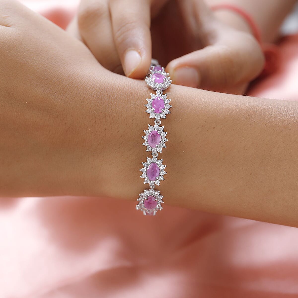 Ilakaka Hot Pink Sapphire (FF) and White Zircon Bracelet in Platinum Over Sterling Silver (8.00 In) 26.25 ctw image number 2