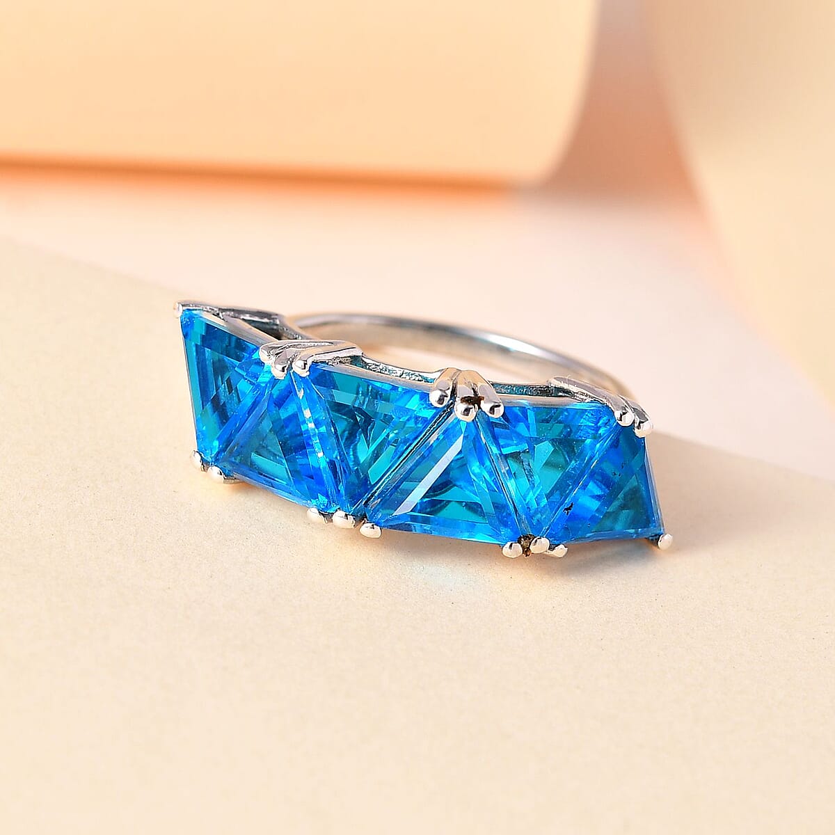 Caribbean Quartz (Triplet) Ring in Platinum Over Sterling Silver (Size 8.0) 6.40 ctw image number 1