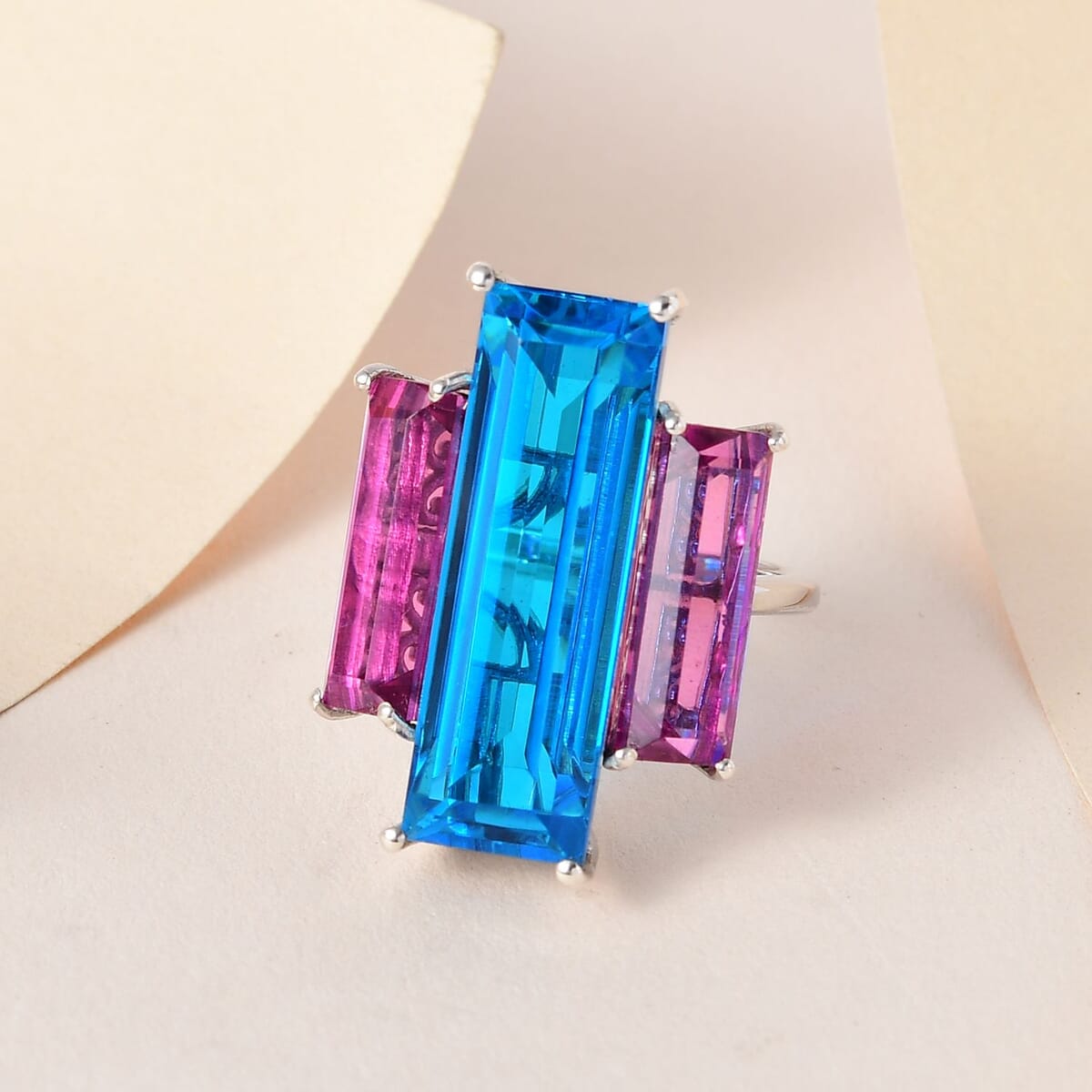 Caribbean Quartz and African Lilac Quartz (Triplet) 3 Stone Ring in Platinum Over Sterling Silver (Size 6.0) 20.25 ctw image number 1