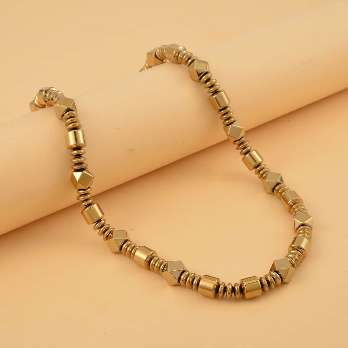 Golden Color Hematite Beaded Necklace 20 Inches in Silvertone 681.00 ctw image number 1