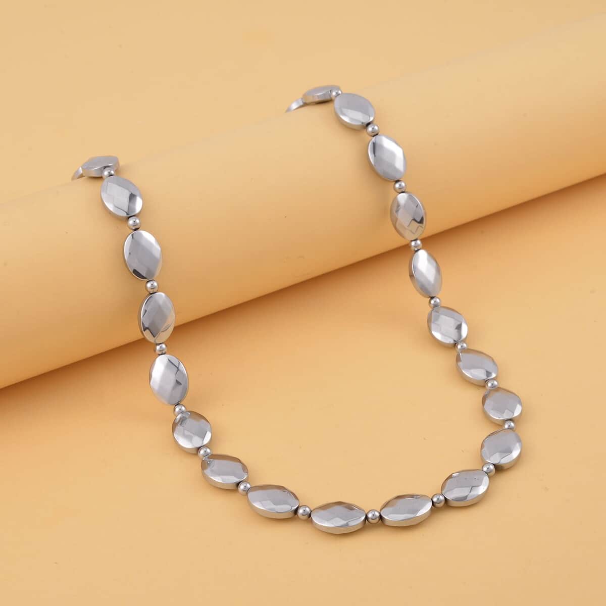 Silver Color Hematite Beaded Necklace 20 Inches in Silvertone 371.00 ctw image number 1