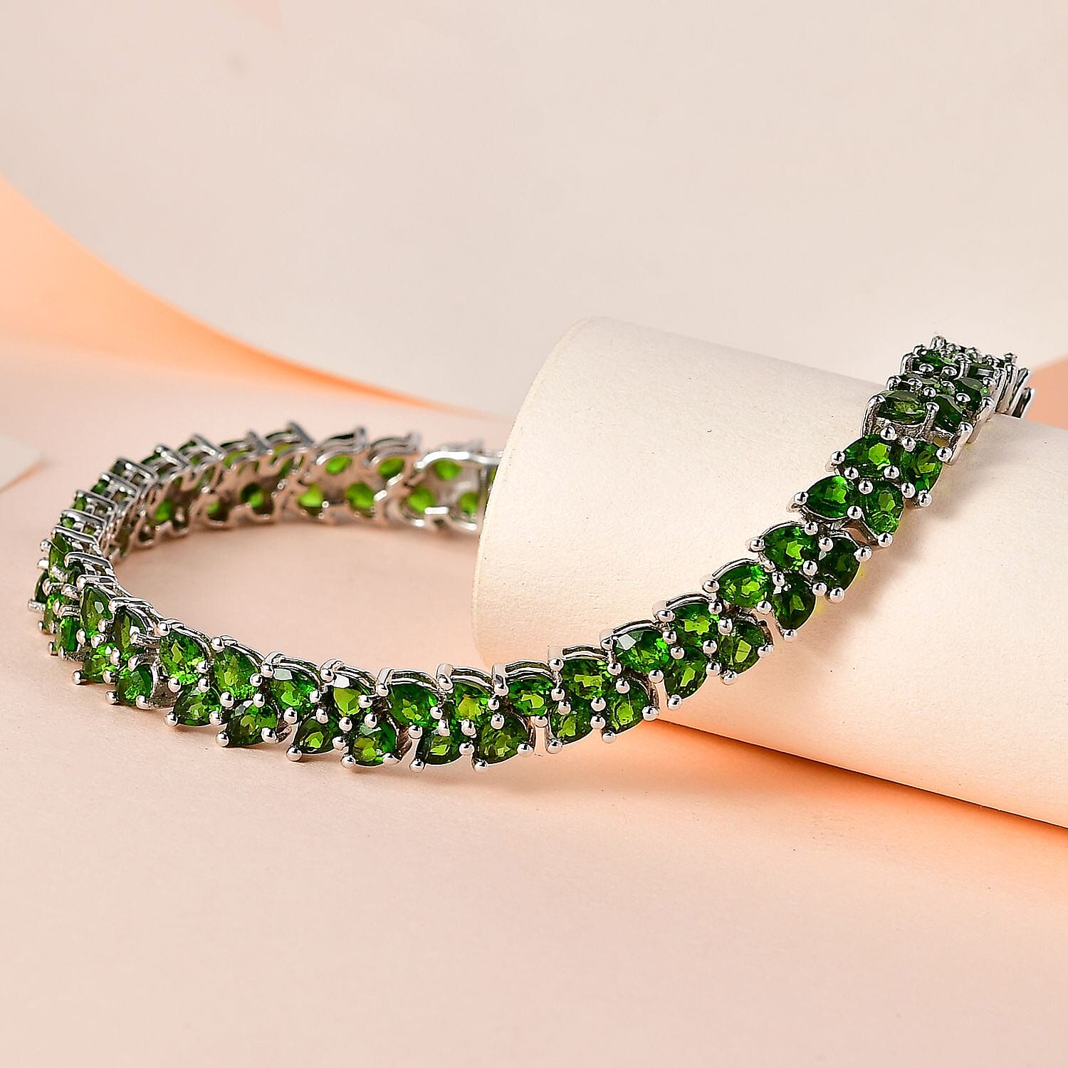 D'Joy Chrome Diopside Bracelet in Platinum Over Sterling Silver (6.50 In) 12.75 ctw