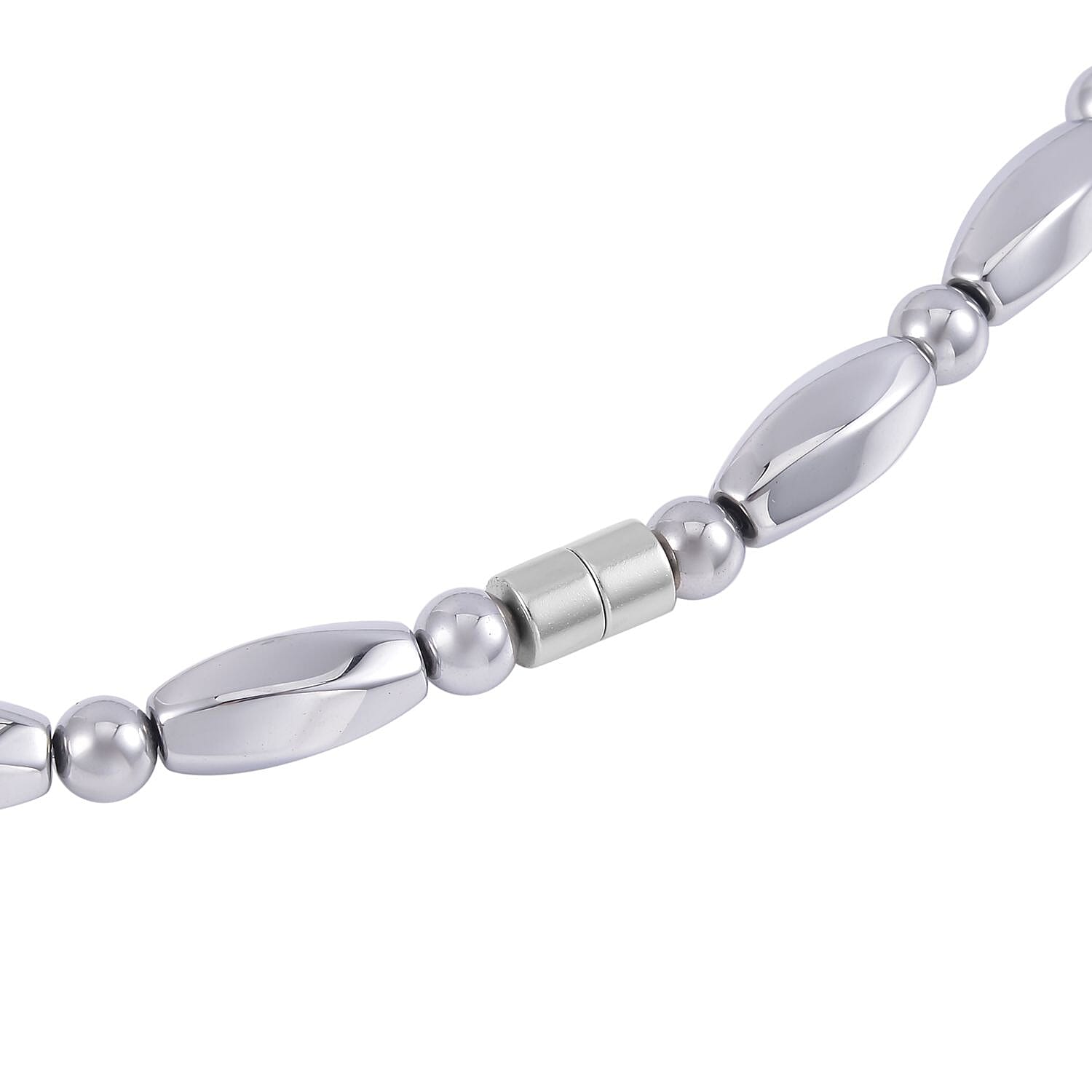 Silver Color Hematite Beaded Necklace 20 Inches in Silvertone 354.00 ctw