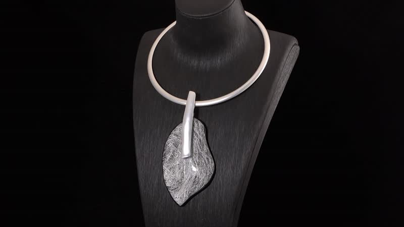 Chroma Choker Necklace 16-20 Inches