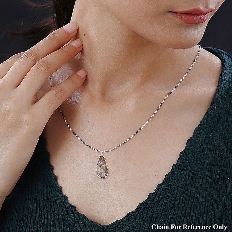 Geode Amethyst Pendant in Silvertone 25.00 ctw