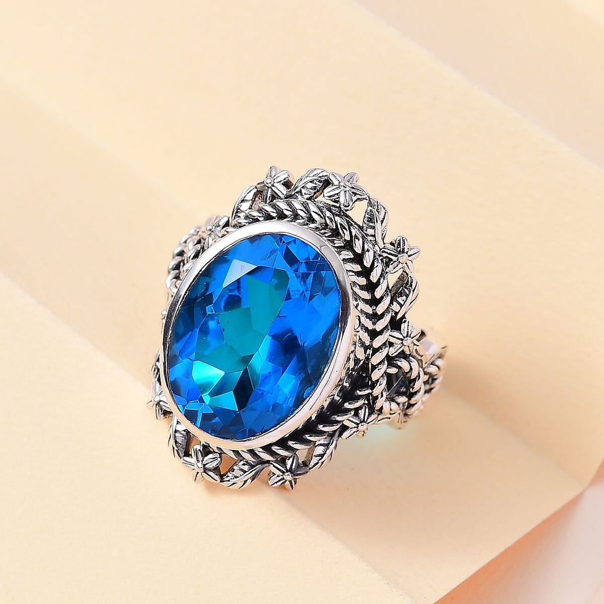 Artisan Crafted Caribbean Quartz (Triplet) Solitaire Ring in Sterling Silver (Size 9.0) 12.50 ctw image number 1