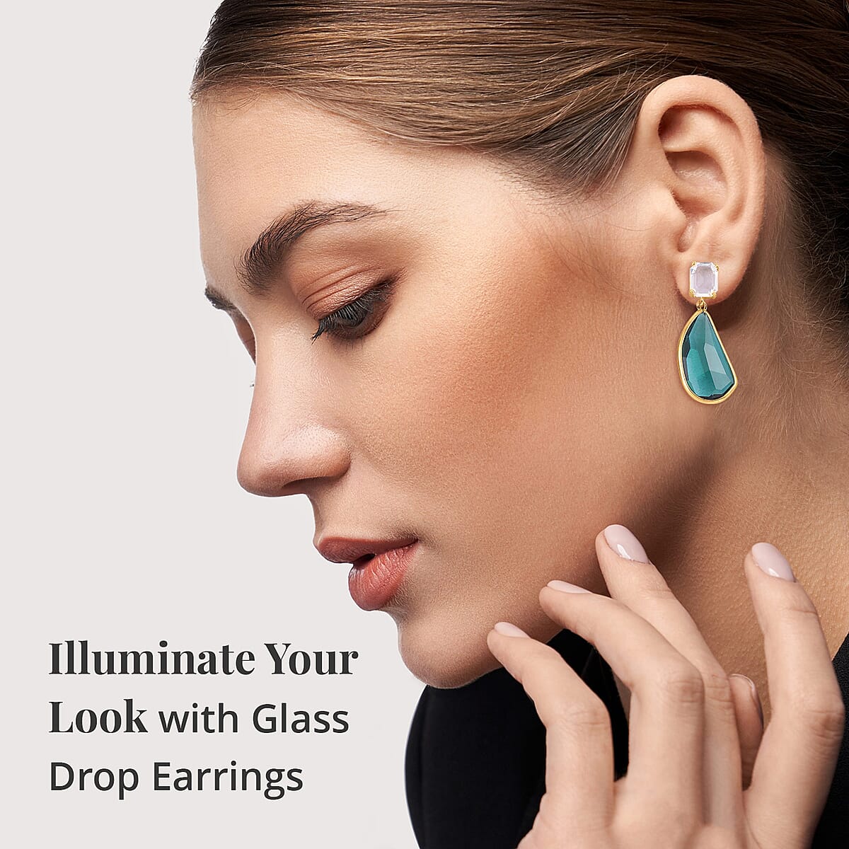 Dark Green and White Glass Pear Shape Drop Earrings in Goldtone image number 2