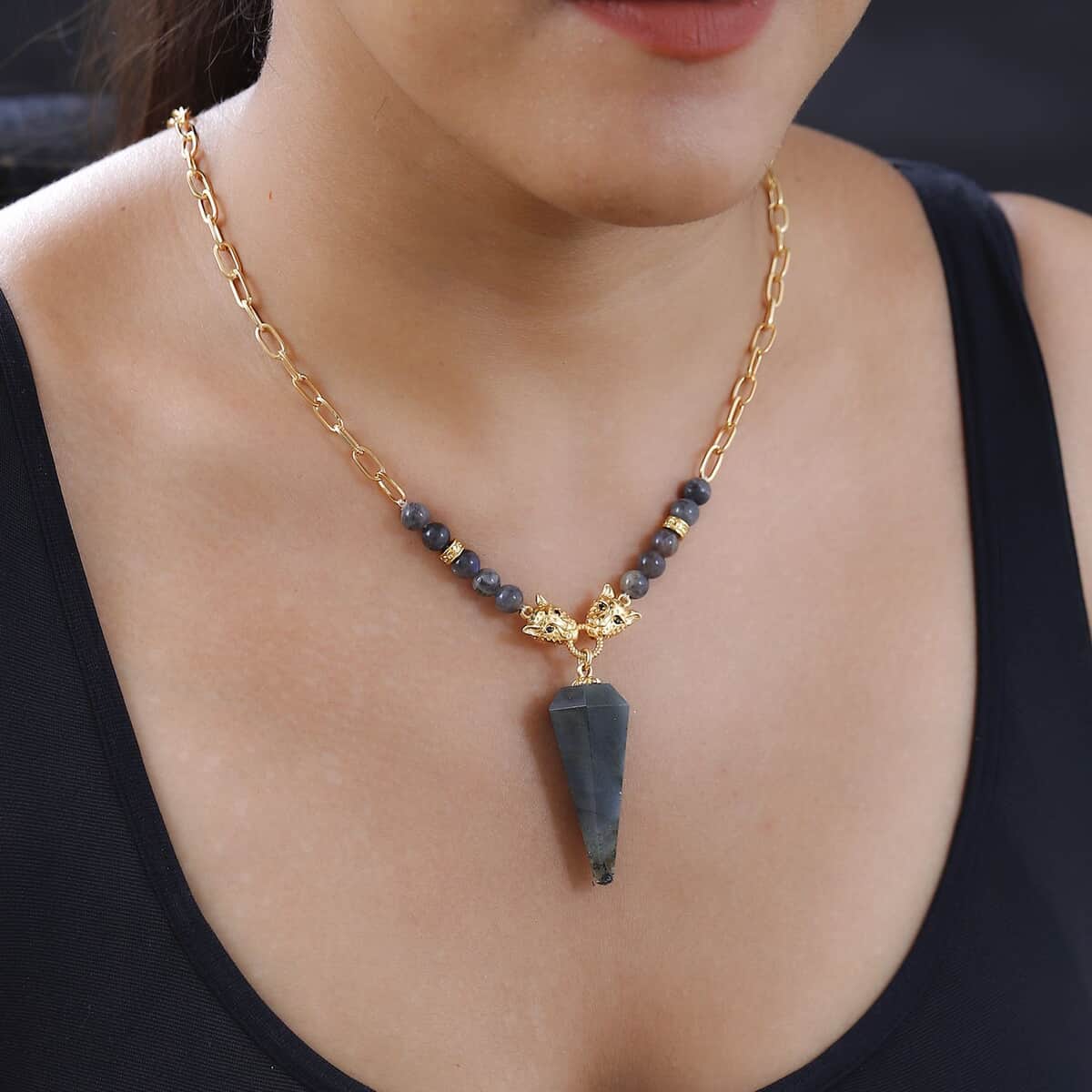 Karis Malagasy Labradorite and Thai Black Spinel Paper Clip Chain Jaguar Necklace 18-20 Inches in 18K YG Plated 66.50 ctw image number 2