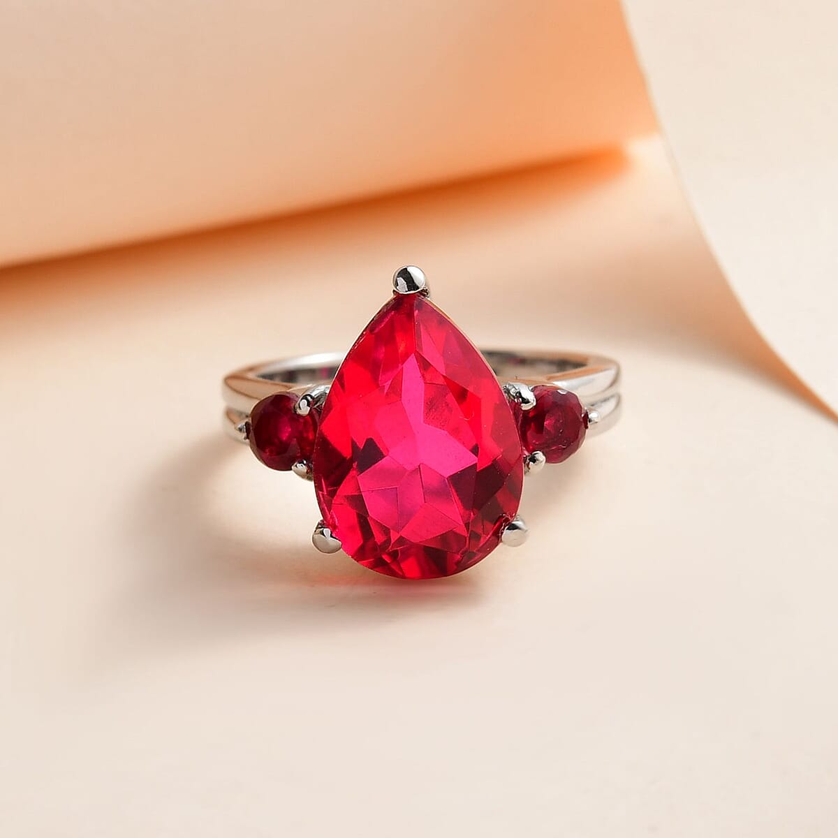 Dragon Fruit Quartz (Triplet) 3 Stone Ring in Stainless Steel (Size 7.0) 7.50 ctw , Tarnish-Free, Waterproof, Sweat Proof Jewelry image number 1