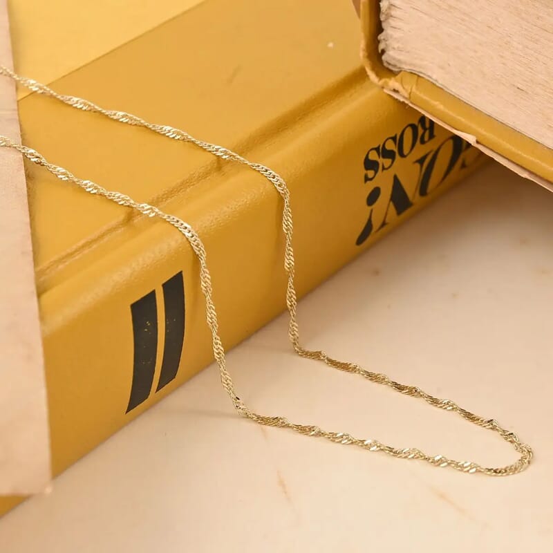 14K Yellow Gold 1.20mm Singapore Twist Chain Necklace 18 Inches 1.35 Grams