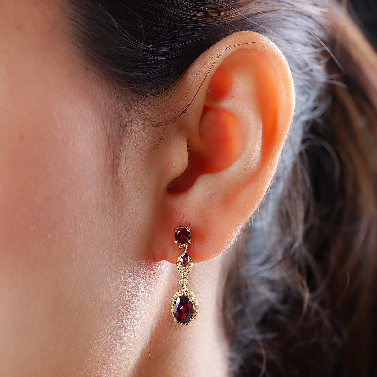Orissa Rhodolite Garnet Dangling Earrings in Vermeil Yellow Gold Over Sterling Silver 2.80 ctw image number 2