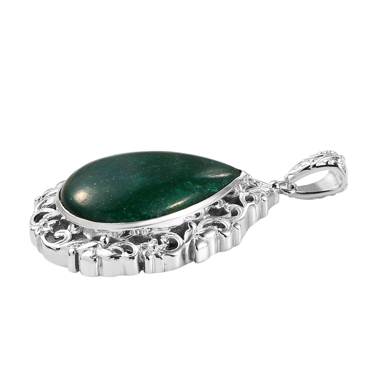 Green Aventurine Solitaire Pendant in Platinum Over Copper with Magnet 28.85 ctw image number 2