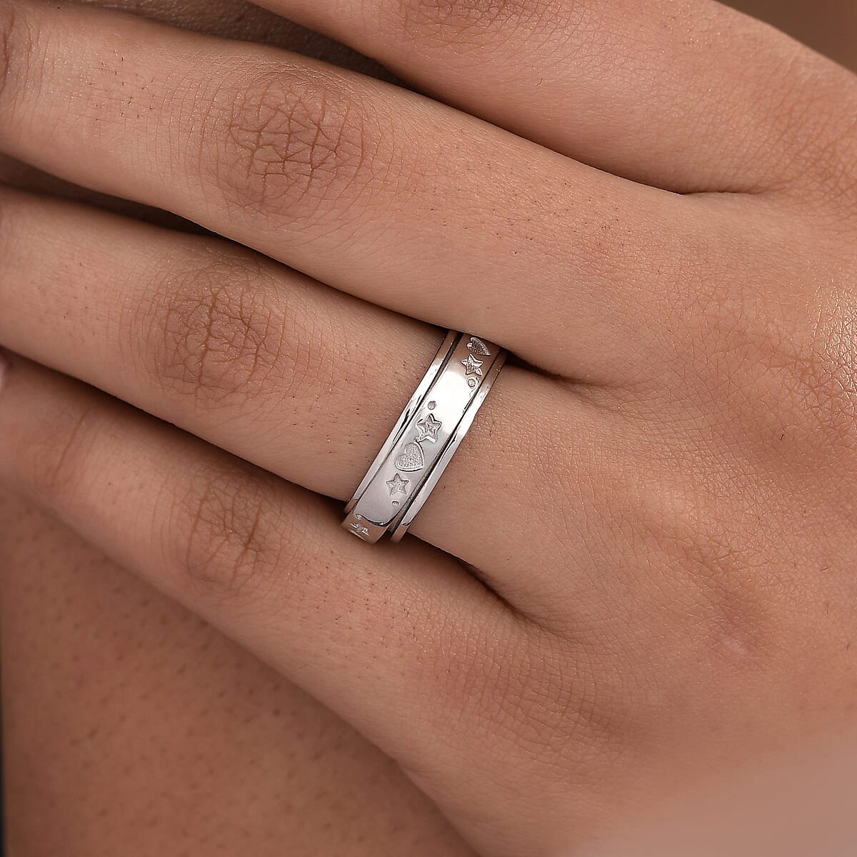 Star & Heart Spinner Ring in Sterling Silver, Anxiety Ring for Women, 925 Sterling Silver Spinner Ring, Fidget Rings for Anxiety for Women, Stress Relieving Anxiety Ring (Size 6.0) (5.15 g) image number 2