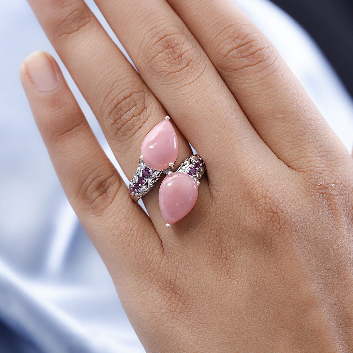 Premium Peruvian Pink Opal and Orissa Rhodolite Garnet Bypass Ring in Platinum Over Sterling Silver (Size 7.0) 9.75 ctw image number 2
