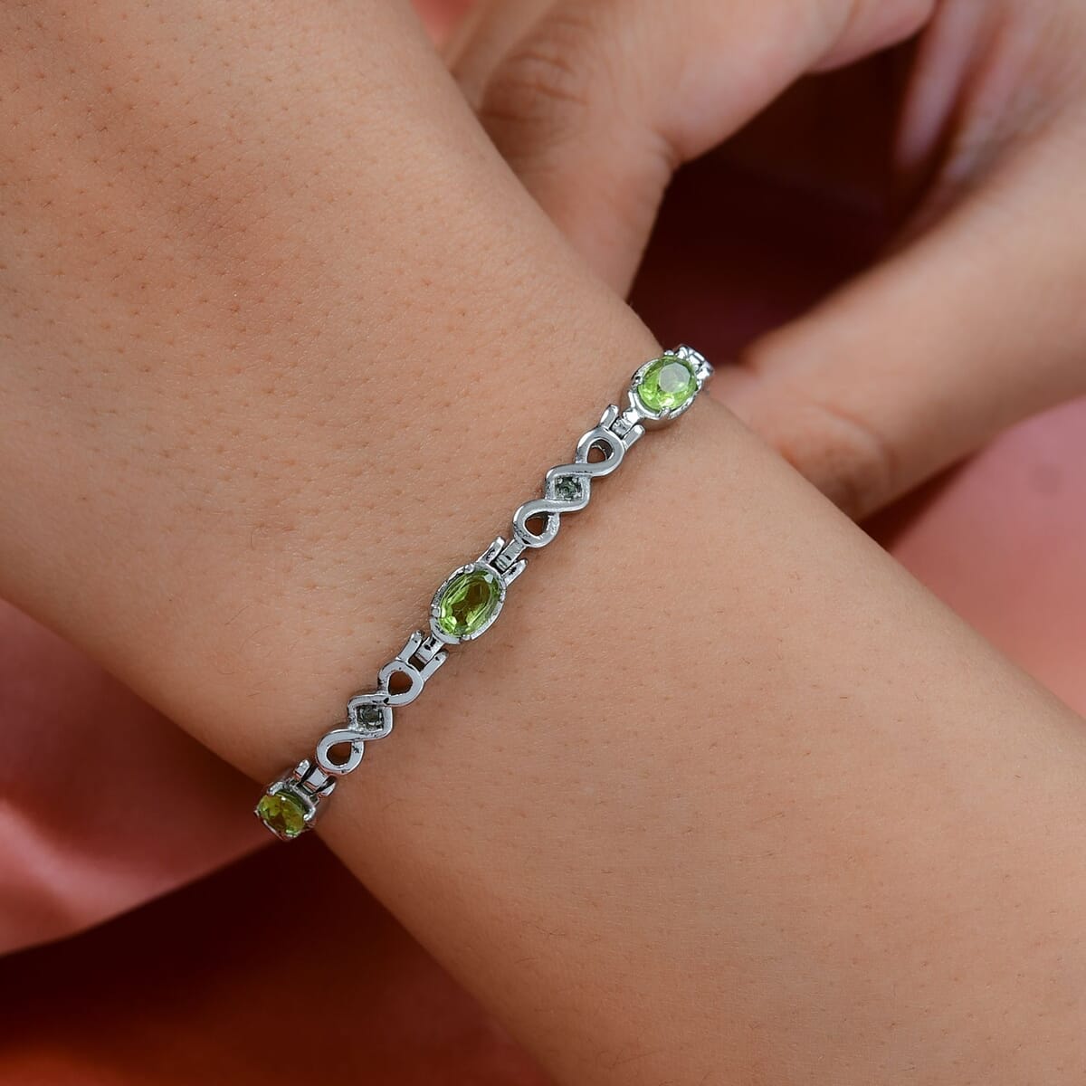 Peridot Bracelet in Stainless Steel (7.25 In) 3.60 ctw image number 2